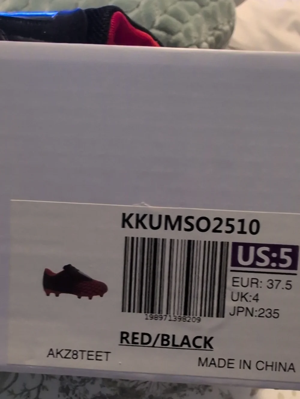 Red Black Youth Soccer Cleats Size 5Y New Velcro Strap